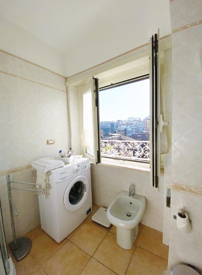Skyline Apartment Rom